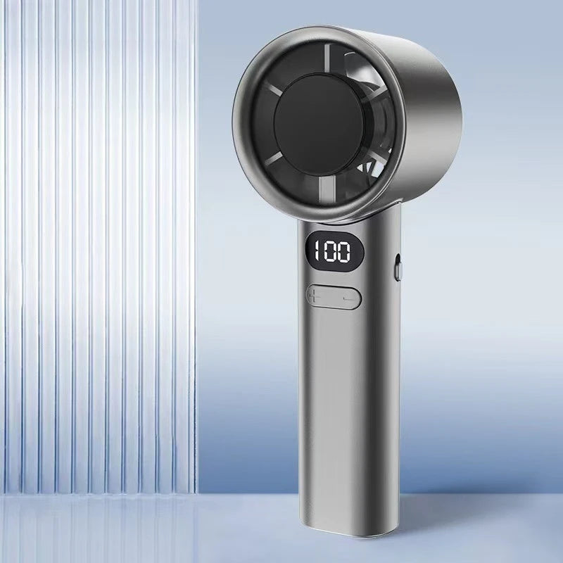 AirFlow™ Mini Handventilator sorgt sofort für erfrischende Kühlung an heißen Tagen. Kompakt, leicht und ideal für unterwegs, Reisen und den Sommer.