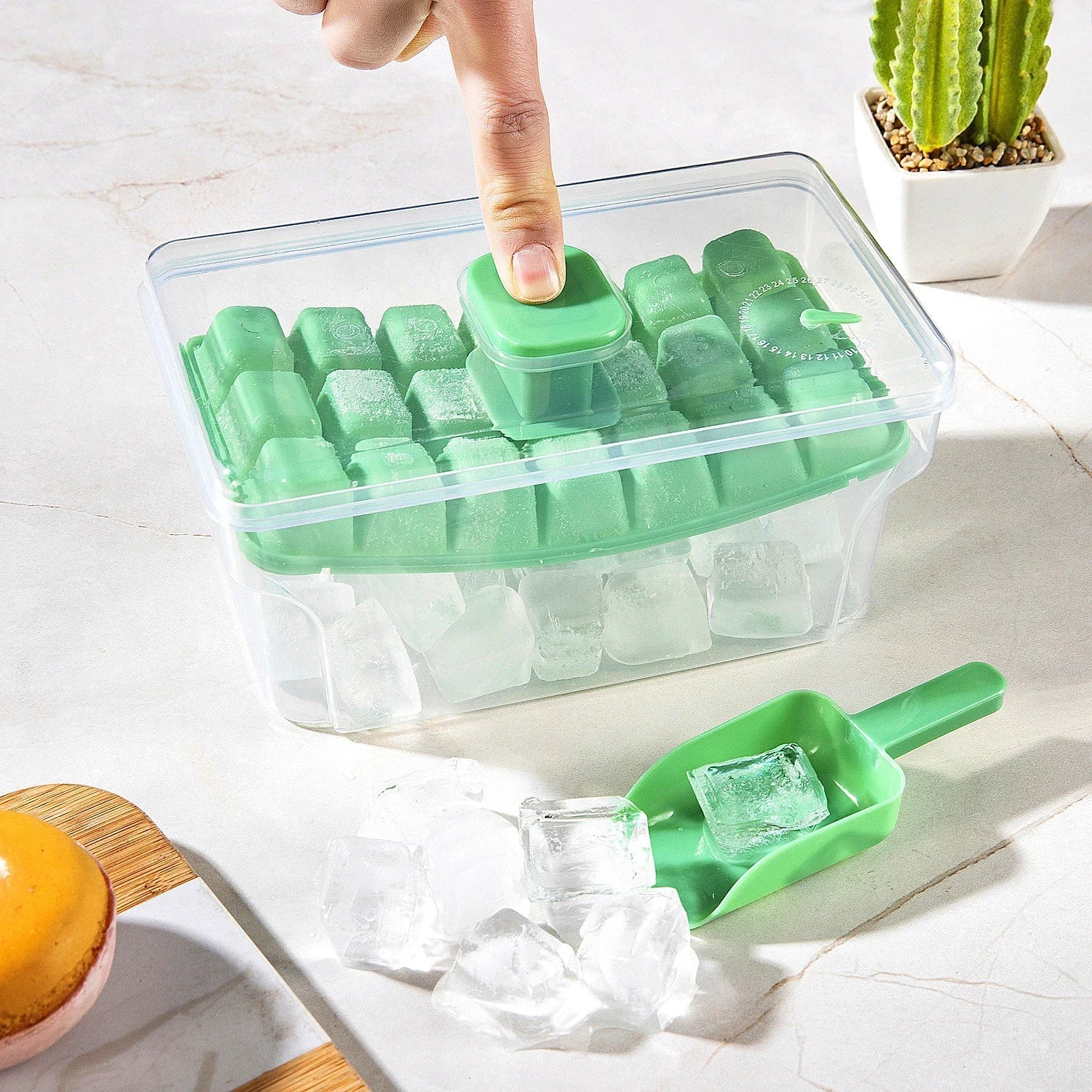 Easy-Release Ice Cube Tray Set
